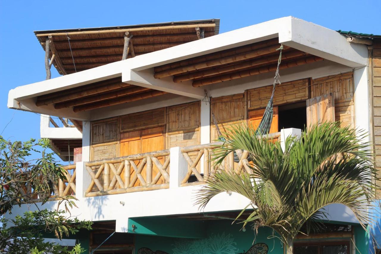Hostal Puerto Engabao "El Surf Shelter" エクステリア 写真