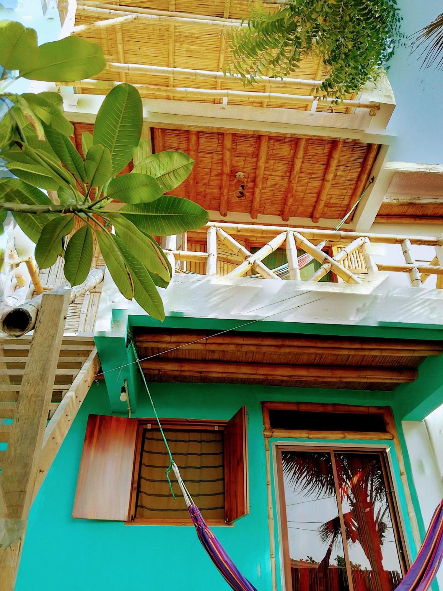 Hostal Puerto Engabao "El Surf Shelter" 部屋 写真