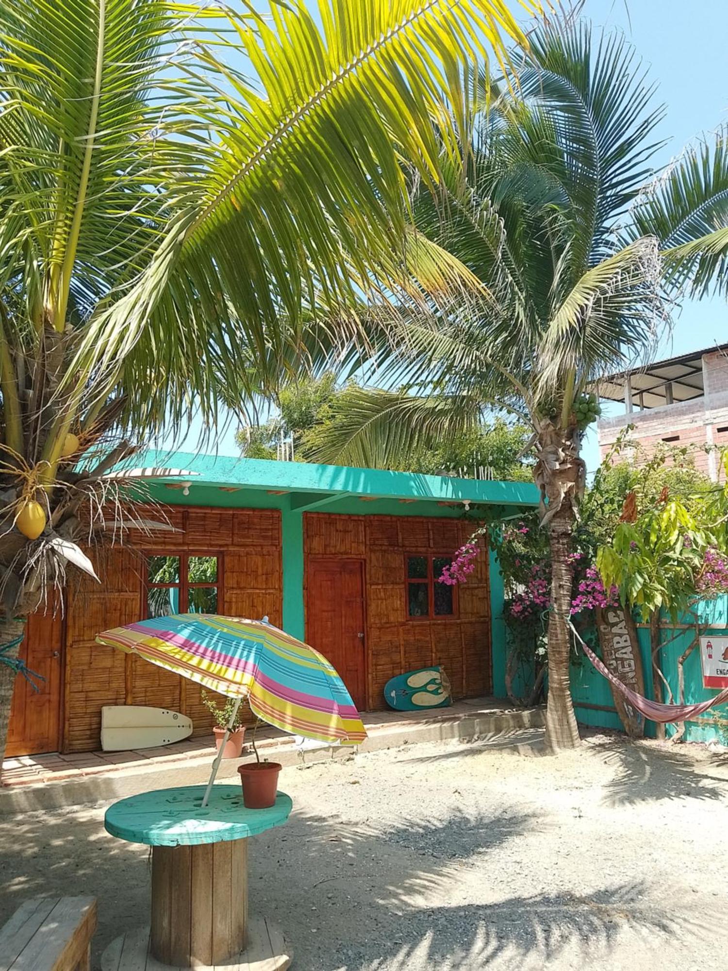 Hostal Puerto Engabao "El Surf Shelter" エクステリア 写真