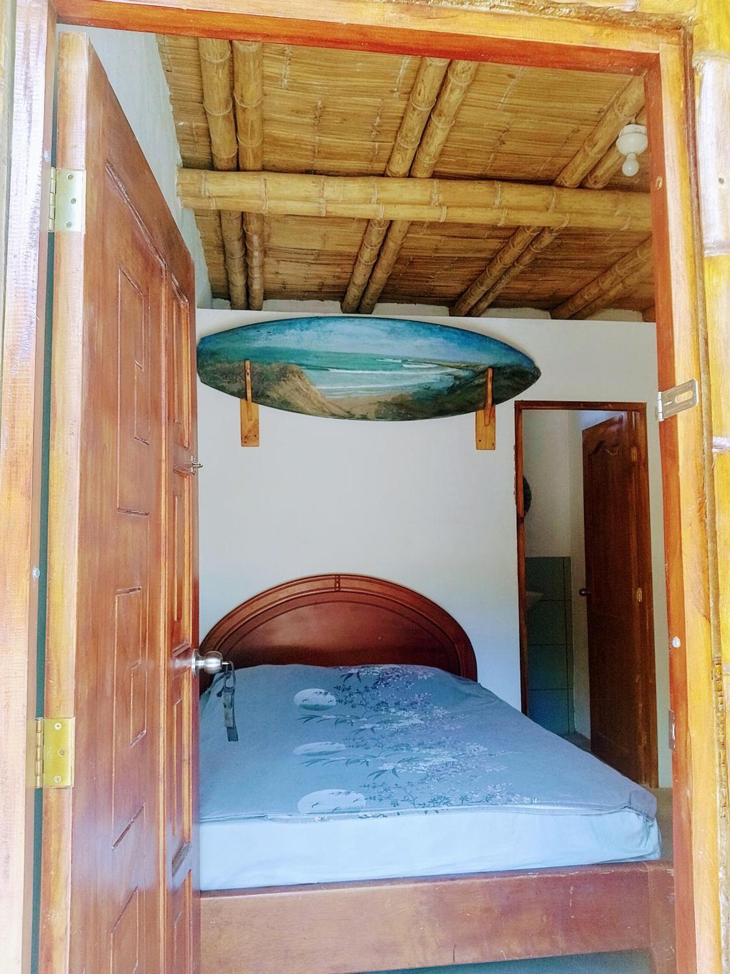 Hostal Puerto Engabao "El Surf Shelter" 部屋 写真