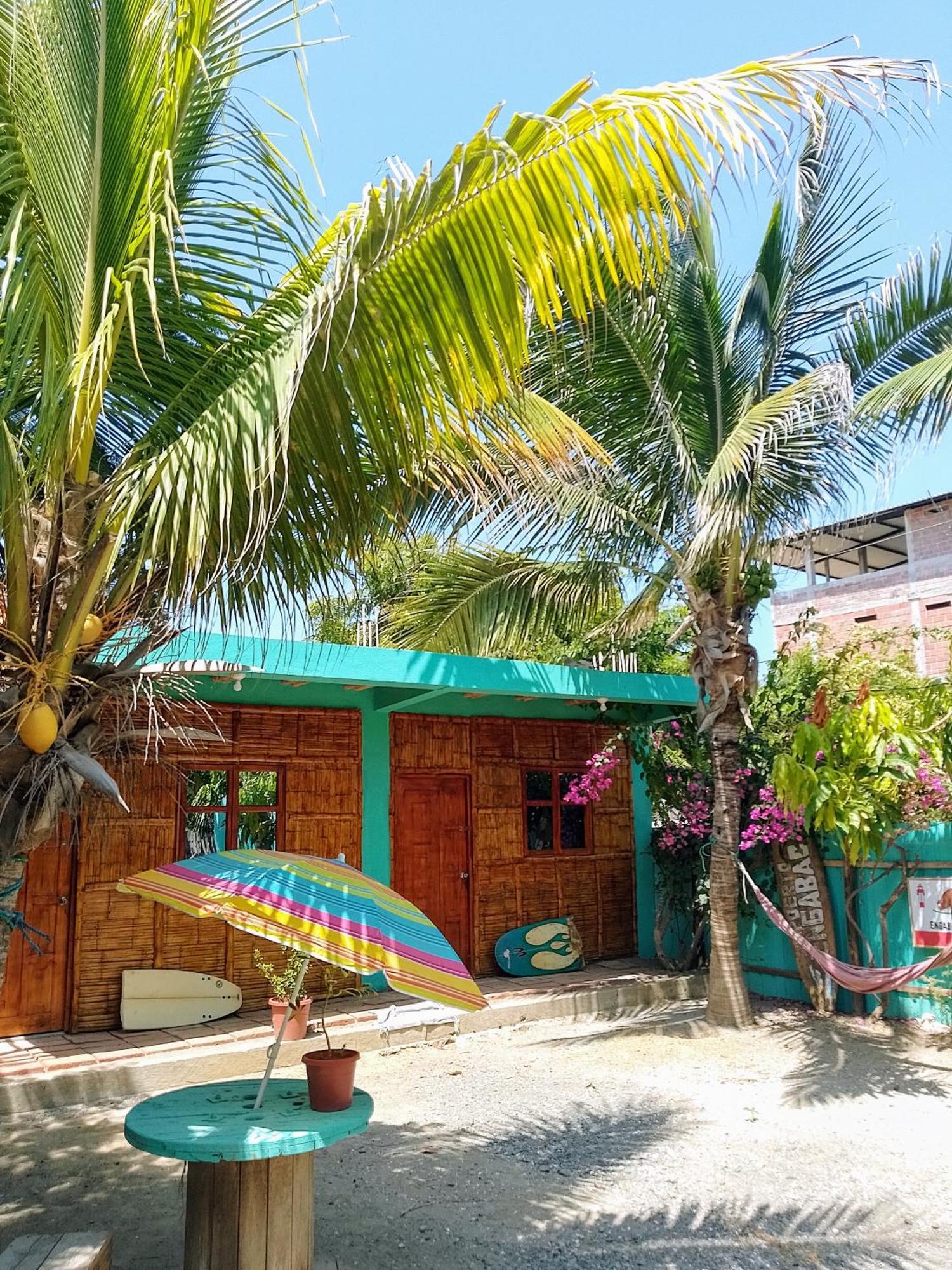 Hostal Puerto Engabao "El Surf Shelter" 部屋 写真